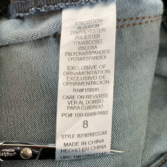 Democracy Frayed Hem Distressed Crop Jean - Picture 12 of 13